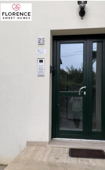 Lella Apartment With Free Parking By Florence Sweet Homes エクステリア 写真