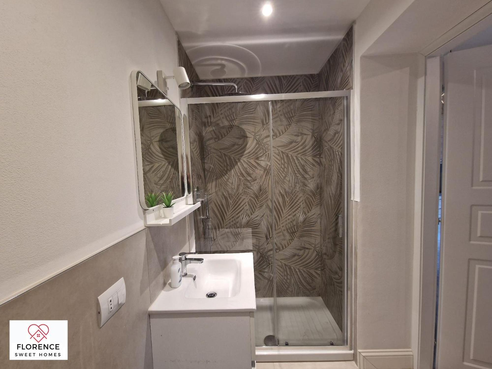 Lella Apartment With Free Parking By Florence Sweet Homes エクステリア 写真